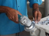 Upućeni i potplaćeni