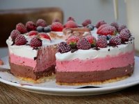 Bilo joj je dosadno, pa je u mirovini otvorila slastičarnicu