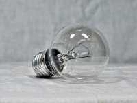 Poduzetnici na mukama: potpisati dugoročni ugovor za struju ili ne?