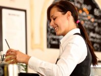 Kako raznolikost u radnoj snazi utječe na komunikaciju u turističkom sektoru