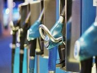 Skuplji benzin - novi udar na seljake i ribare