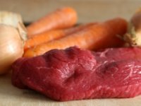 Zbog čega unatoč 12 milijardi kuna poticaja uvozimo sve više hrane?