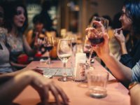 Osječki ugostitelji prosvjeduju: Inspekcijski nadzori traju po tri sata i tjeraju goste iz klubova