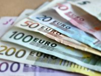 Što će biti s kreditima građana nakon uvođenja eura: Stiglo važno objašnjenje o kamatama, nekima bi se mogle promijeniti