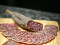 Slavonska košarica ili kakve veze ima kulen sa sokom od cikle?