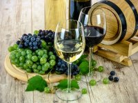 Kvalitetnije brendiranje lijek za jeftina uvozna vina