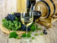 Gostima kompletan užitak - vino, hrana, igre, glazba