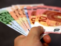 Medijalna neto plaća za siječanj 1.304 eura - prosječna 1.511