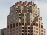 Kako se u predstečaju tretiraju ugovori o leasingu i zakupu?